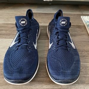 Mike running shoes